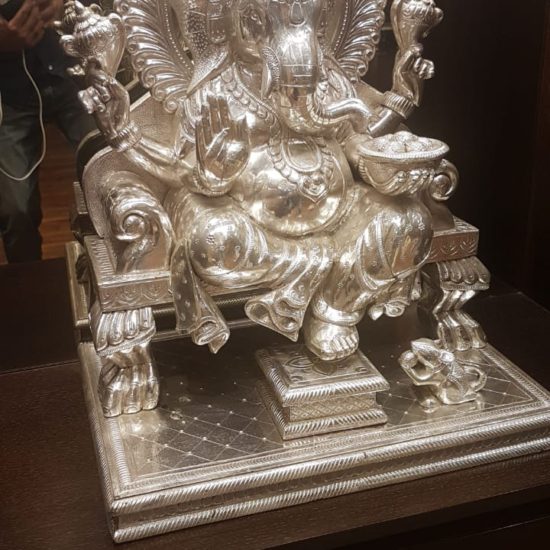Ganesha statue in 99% sterling silver